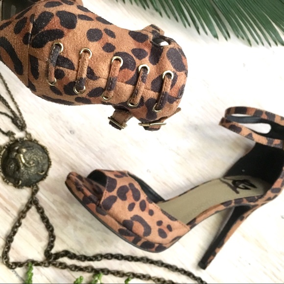 Guess-Leopard Print Heels 5” 👠 9 - Picture 6 of 8